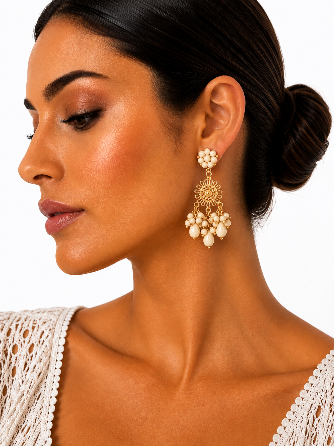PENDIENTE MAGNOLIA BEIGE