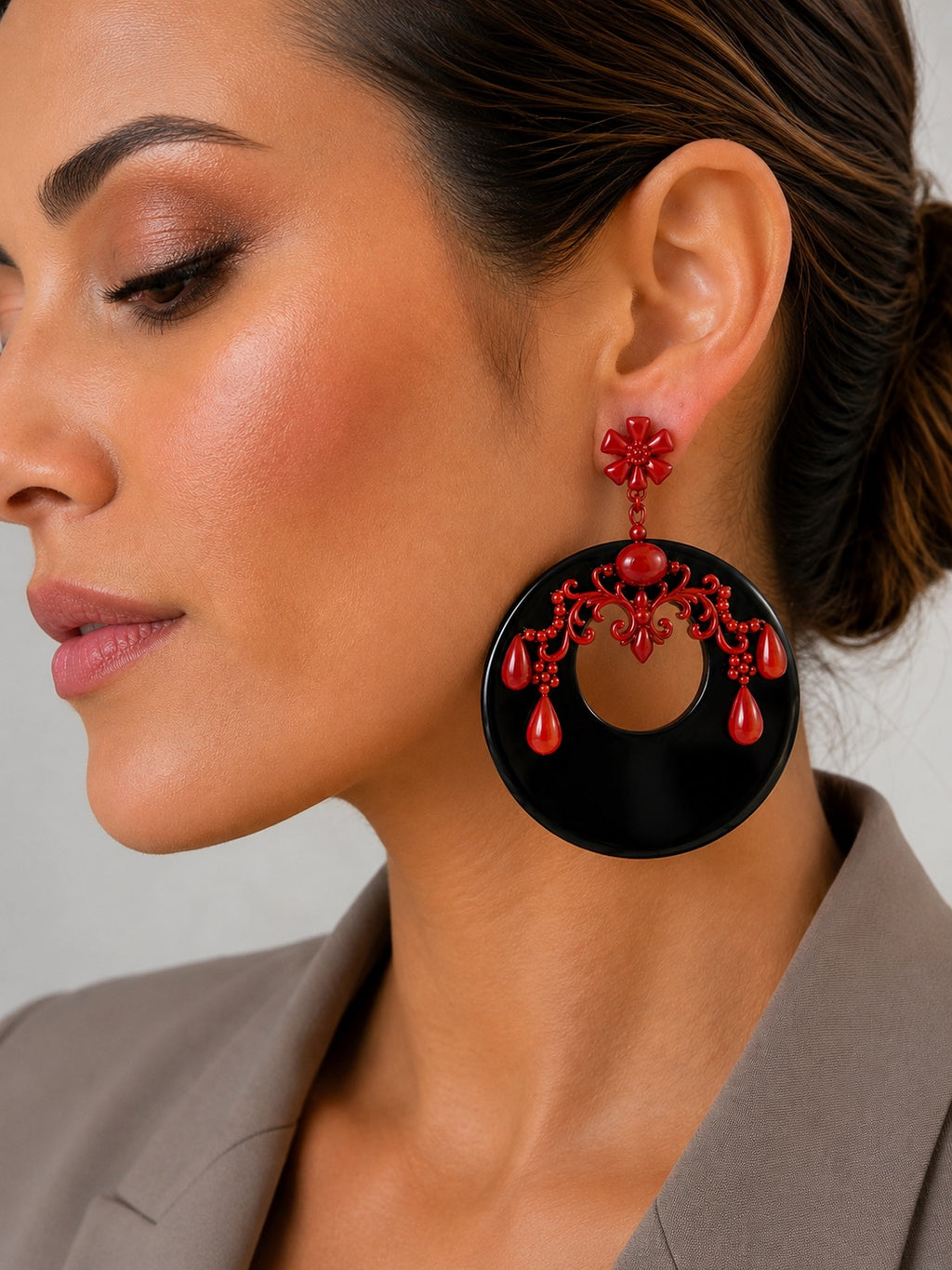 PENDIENTE MARGARITA NEGRO - ROJO