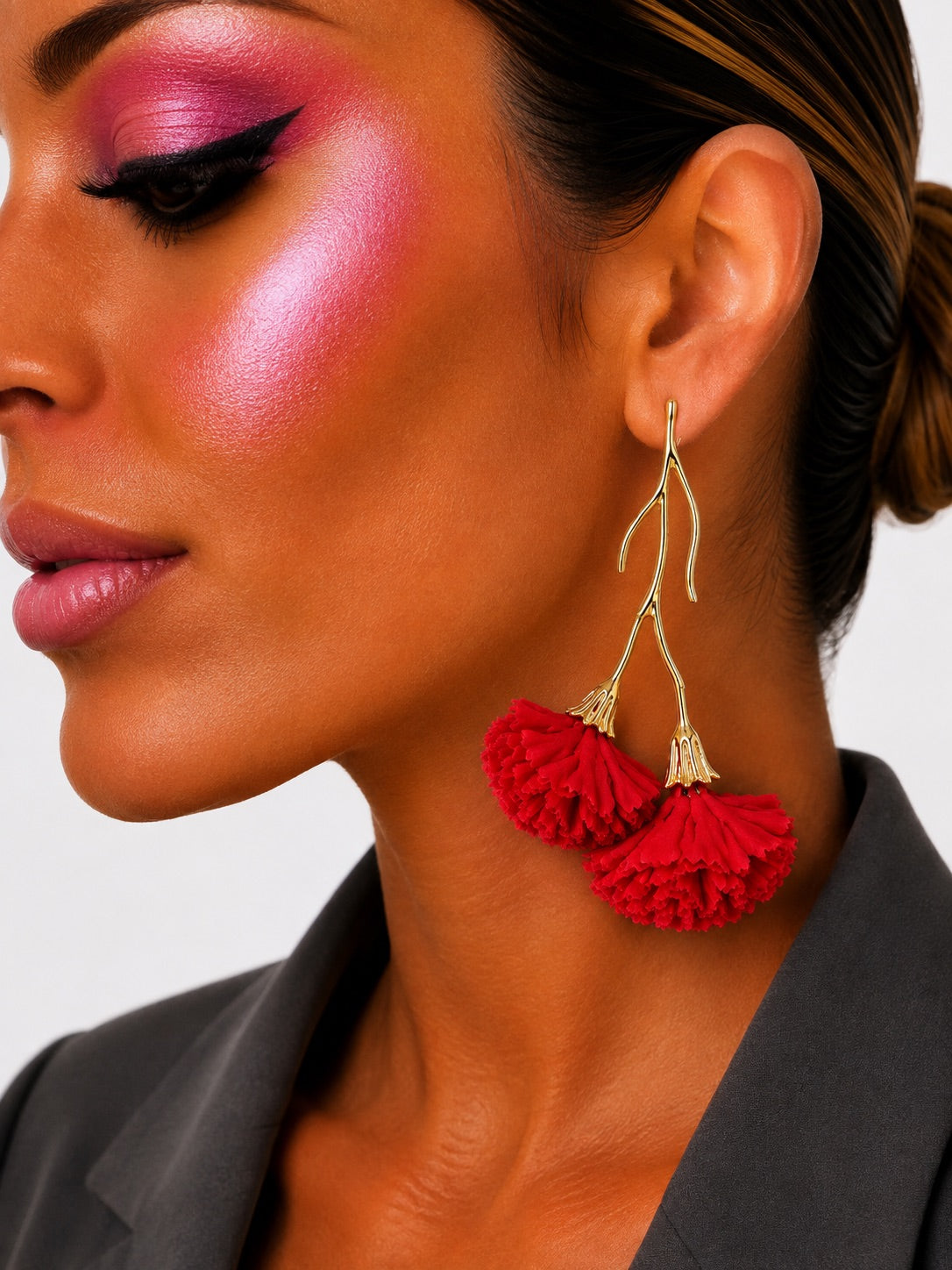 PENDIENTE CLAVELES ROJO