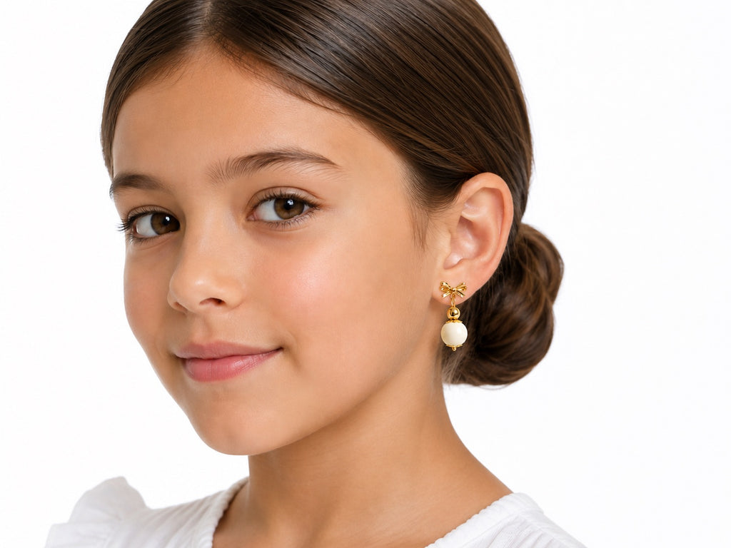 PENDIENTE NIÑA LAZO BOLITA BEIGE