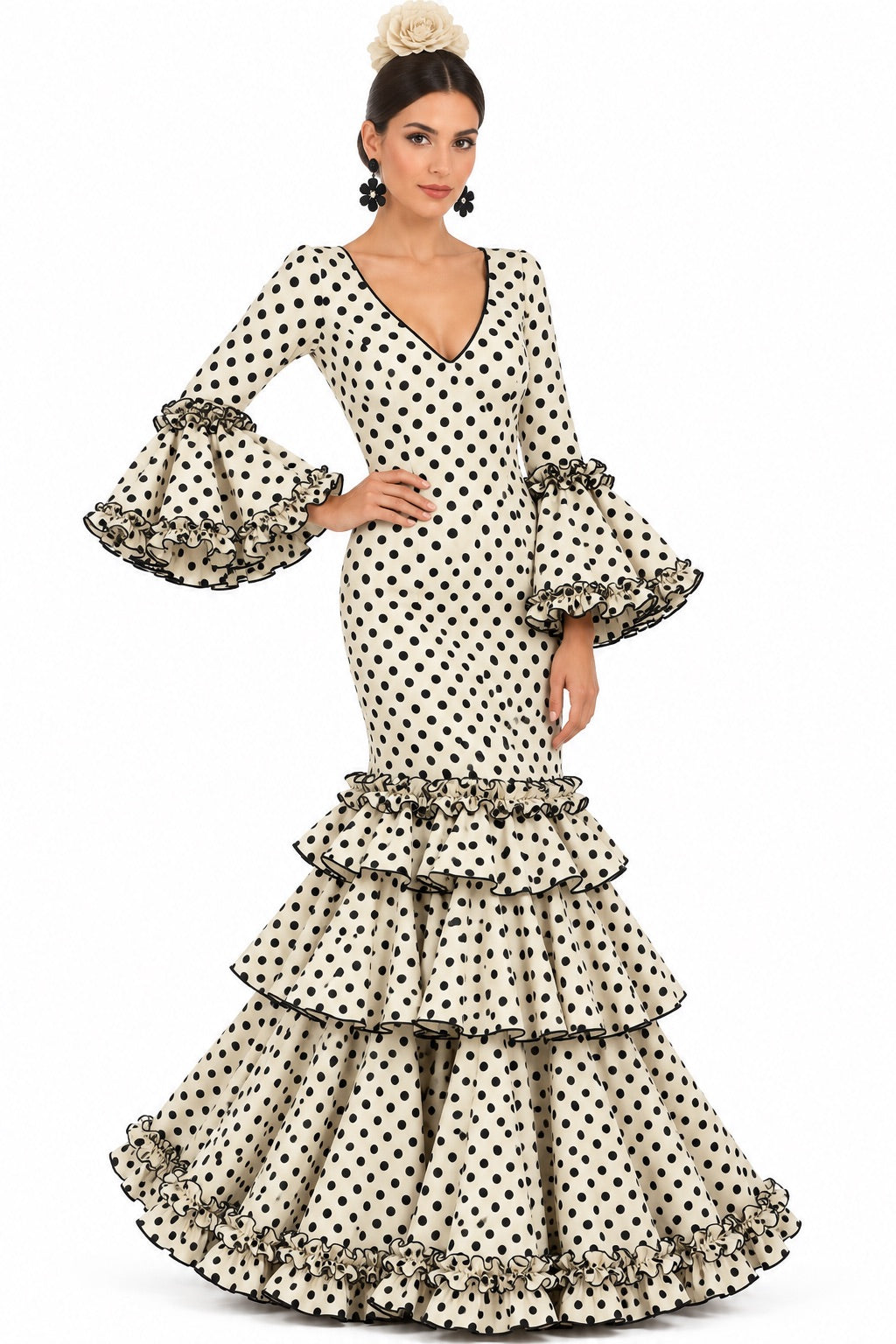 Traje de flamenca Linares beige con lunares negro