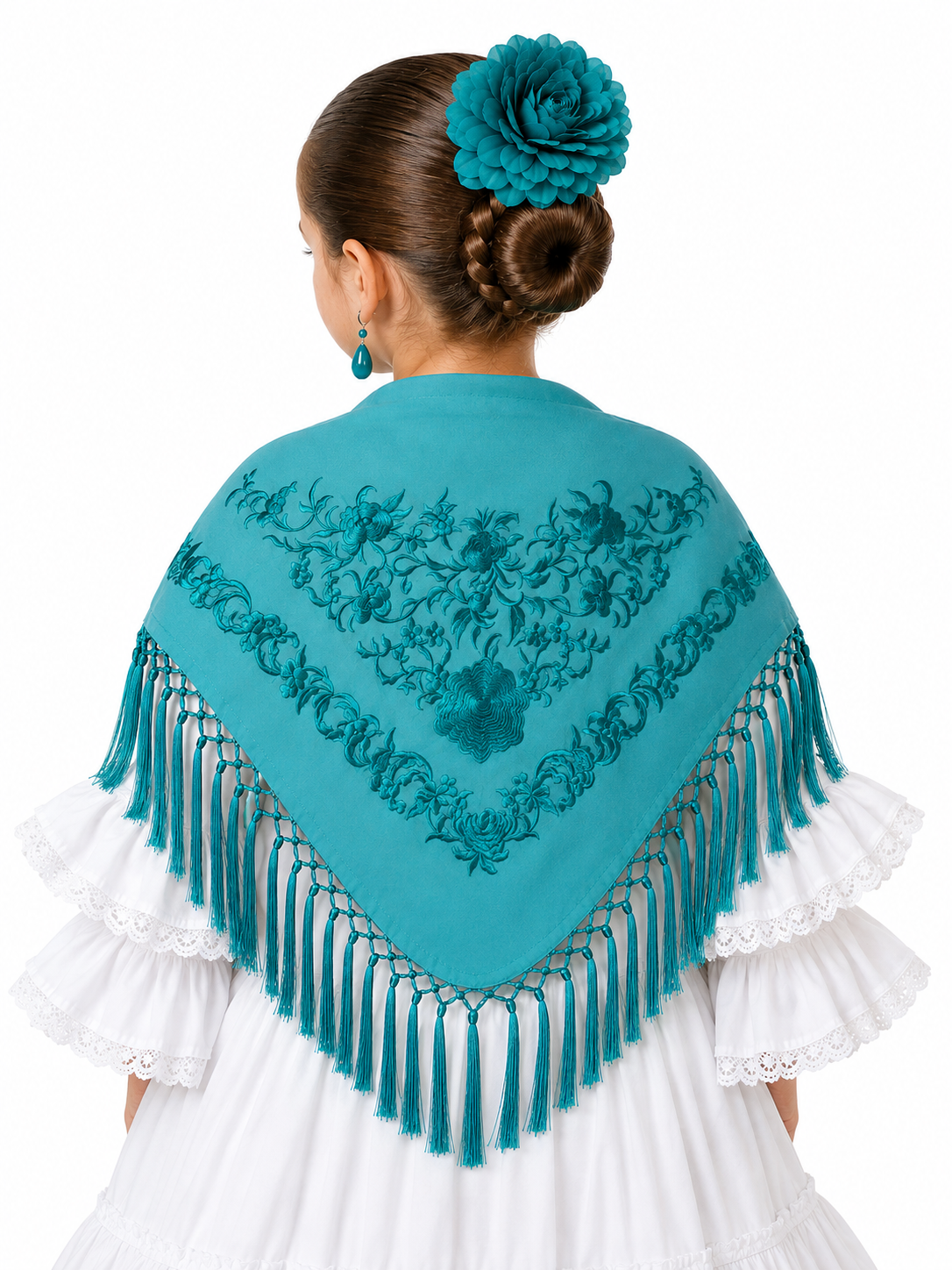 Mantón infantil de crespón bordado, modelo María, color agua marina al tono